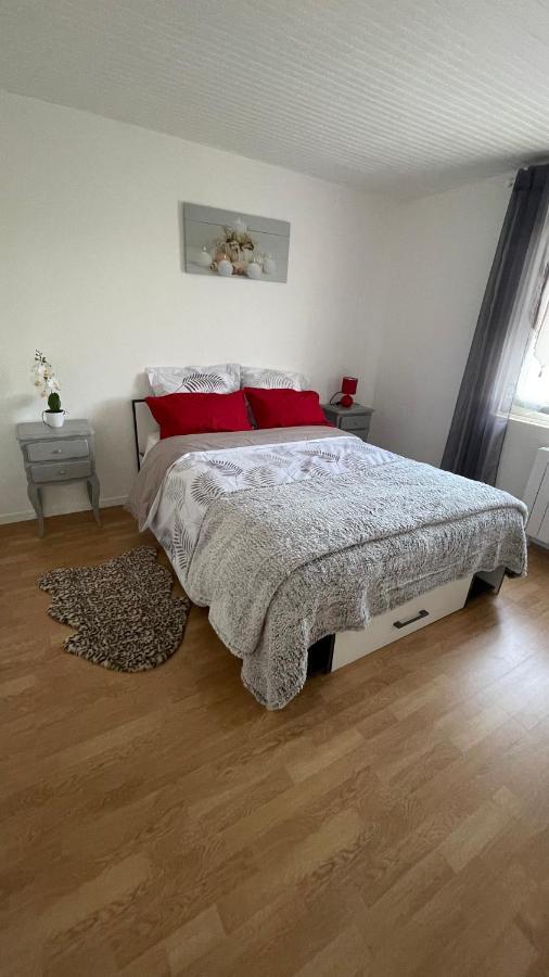 Belle Maison Avec Jardin Rdc T3 De 70M2 Vacances Ou Cure Thermale Rochefort Exteriér fotografie